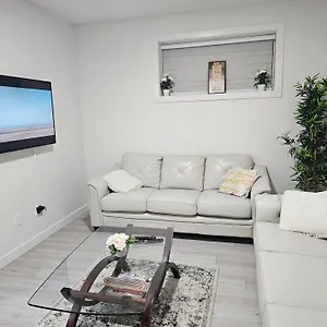 https://new-built-house-stay-in-style-guest-suite-2bedroom-2bed-2bath.edmonton-hotels.net