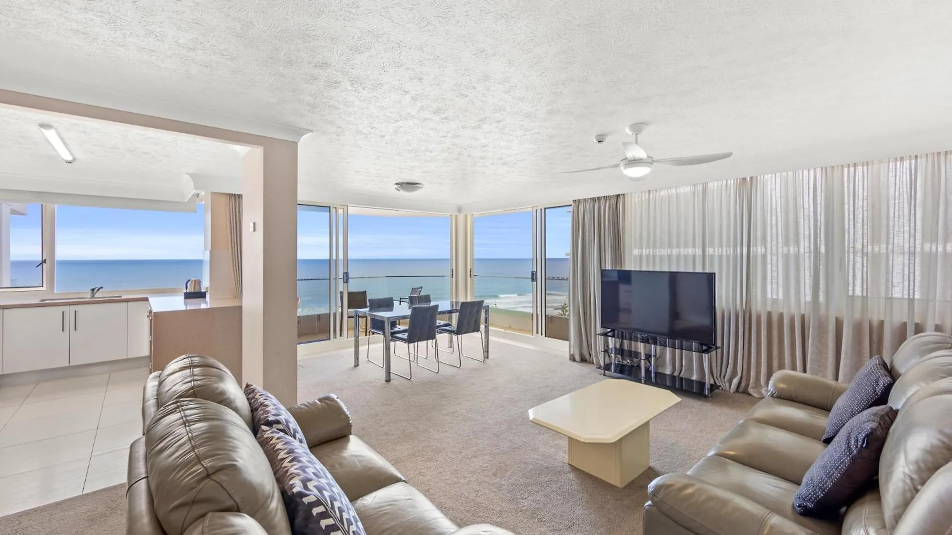 Southern Cross Beachfront Holiday Apartments Gold Coast