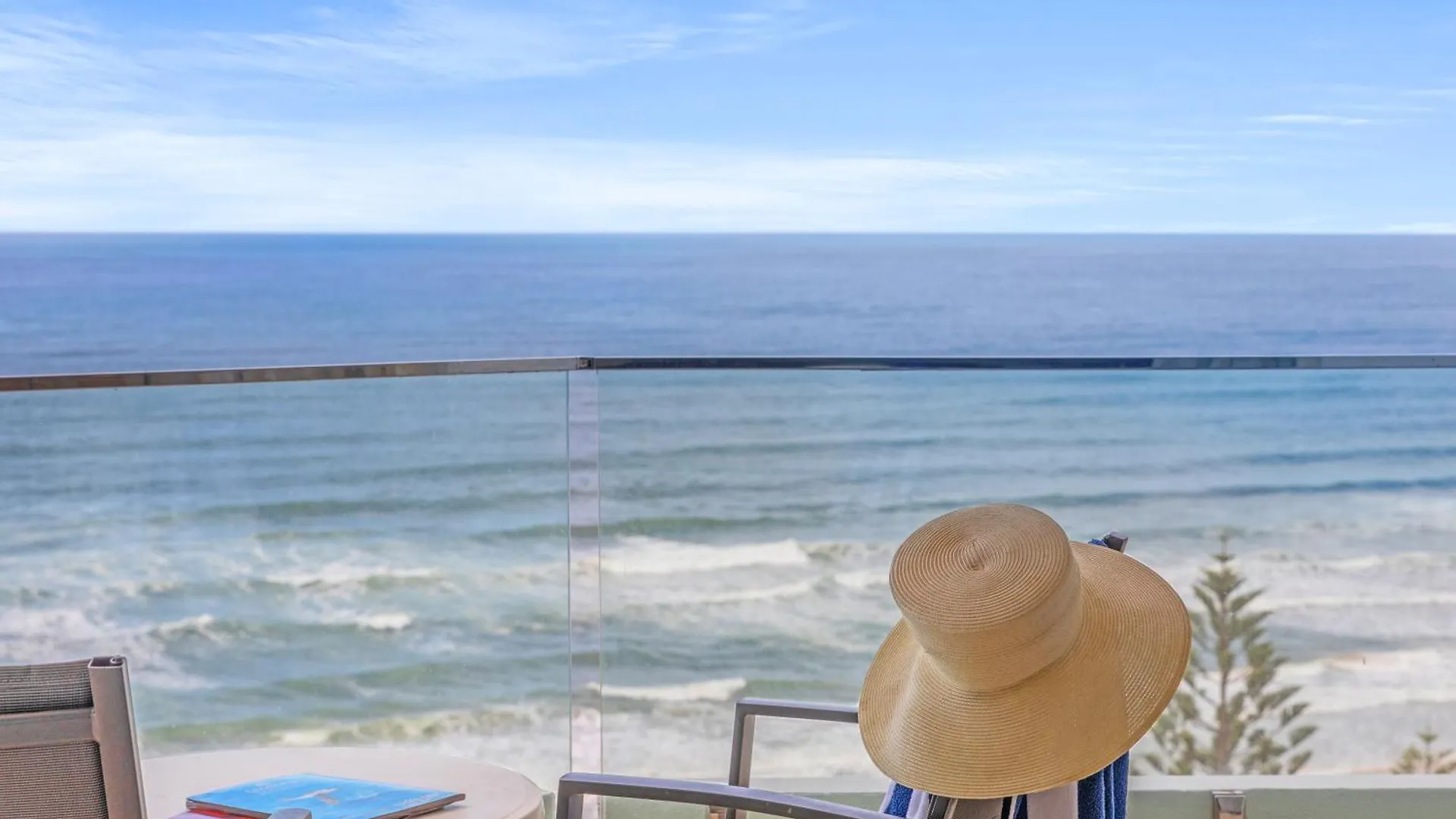 Southern Cross Beachfront Holiday Apartments Gold Coast Aparthotel